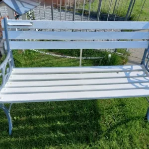 Garden benches. - Image 4