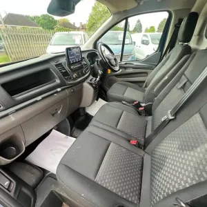 2020 Ford Transit Custom 2.0 320 EcoBlue Trend Panel Van 5dr Diesel Manual L1 H1 Euro 6 (s/s) (10... - Image 3