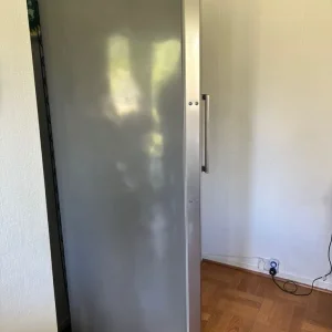 Kenwood freezer KTF60X15 260 ltr Tall Upright Frost Free Nearly New Freeze - Image 3