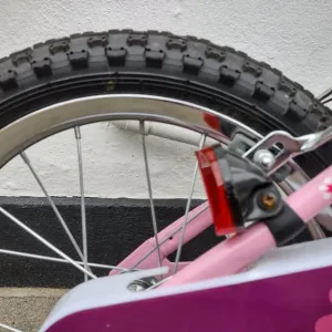 Girls bikes 1 x first bike and 1 x aged 5/+ bike £10! - Image 7