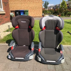 2 x Graco car seats