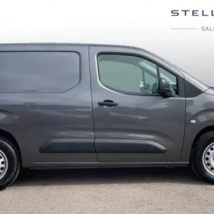 2024 Citroen Berlingo 800 Electric Enterprise Panel Van - Image 2