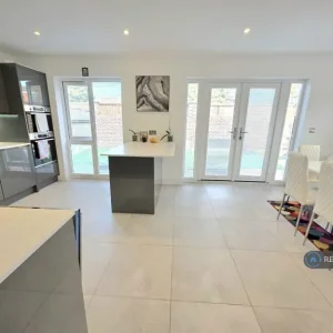 4 bedroom house in St Lawrence Place, Sunderland, SR3 (4 bed) (#1894891) - Image 7