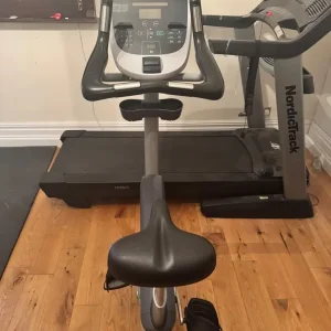 Precor UBK 835 Exercise Bike With P30 Console - Refurbished - Image 4