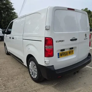 2019 Peugeot Expert 1000 1.6 BlueHDi 115 Professional Van (NO VAT) PANEL VAN Diesel Manual - Image 7