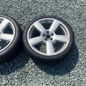 Audi RS4 18” alloy wheels with 225/40/18 Tyres