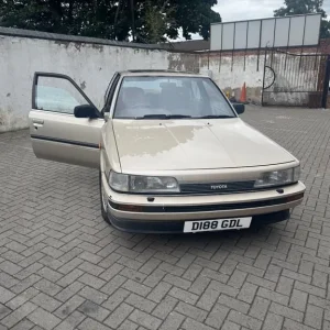 Toyota Camry 1987 2.0 gli executive auto 4 doors - Image 4