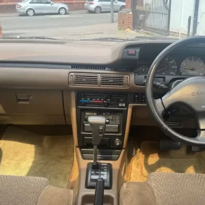 Toyota Camry 1987 2.0 gli executive auto 4 doors - Image 6