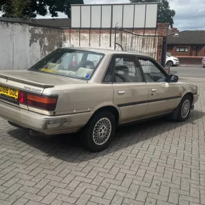 Toyota Camry 1987 2.0 gli executive auto 4 doors - Image 7