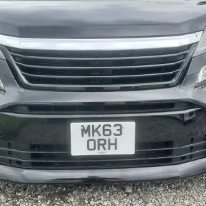 Toyota vellfire golden eyes 2.4 auto fresh japanese import 7 seats 45k miles - Image 2