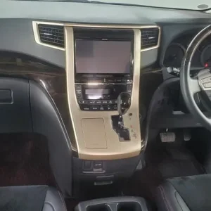 Toyota vellfire golden eyes 2.4 auto fresh japanese import 7 seats 45k miles - Image 6