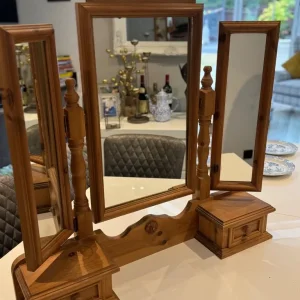 Dressing table top mirror