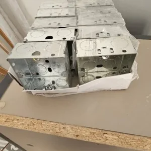 10-pack galvanised steel 35mm back boxes - Image 4