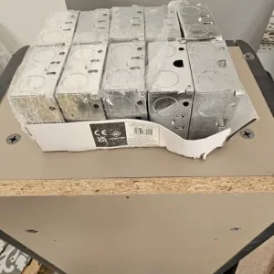 10-pack galvanised steel 35mm back boxes - Image 5