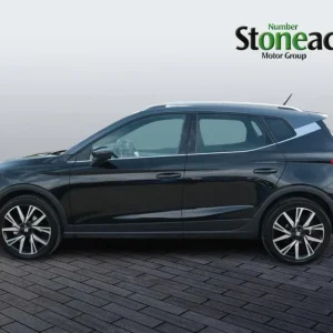2023 SEAT Arona 1.0 TSI 110 FR Edition 5-door hatchback petrol manual - Image 6