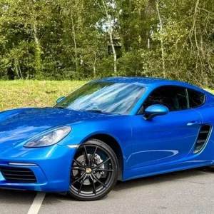 2018 Porsche Cayman 2.0 2dr PDK Coupe Petrol - Image 3