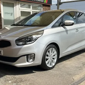 2016 Kia Carens CRDi 3 MPV Diesel Manual - Image 3