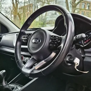 2018 Kia Stonic 1.4 2 Euro 6 (s/s) 5dr HATCHBACK Petrol Manual - Image 2