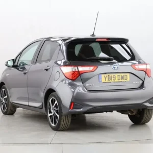 2019 Toyota Yaris 1.5 VVT-h Hybrid Hatchback - Image 7