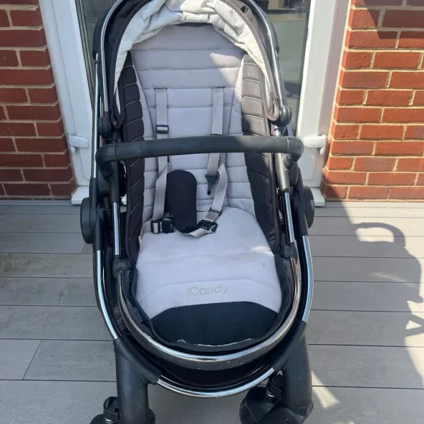iCandy Peach Pram – Chrome Frame