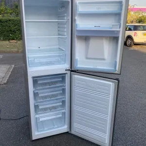 Tall fridge freezer with water dispenser for £135(we can deliver) - Image 4