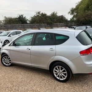 2010 SEAT Altea XL 1.6 TDI Ecomotive CR SE Euro 5 (s/s) 5dr ESTATE Diesel Manual - Image 6