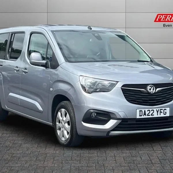 2022 Vauxhall Combo Life 1.2 Turbo 130 SE XL Estate