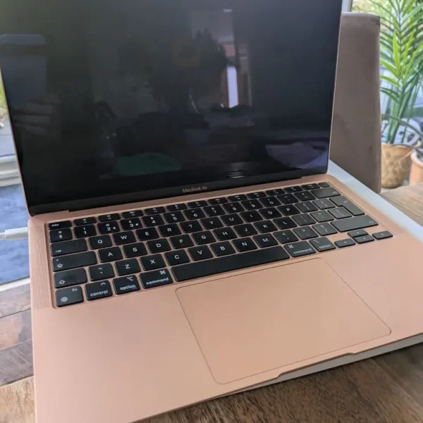 Apple MacBook Air M1