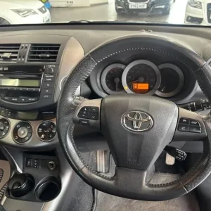 2010 Toyota RAV4 2.2 D-4D XT-R 4WD Euro 4 5dr ESTATE Diesel Manual - Image 8