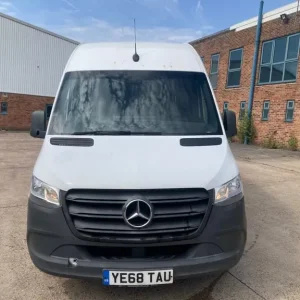 2018 Mercedes-Benz Sprinter 3.5t H2 Van PANEL VAN Diesel Manual - Image 2