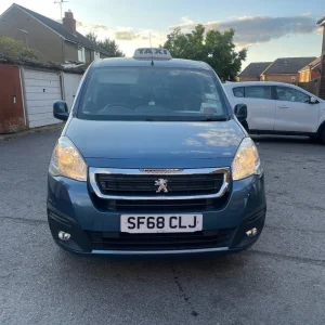 Wheelchair Accessible vehicle - Image 5