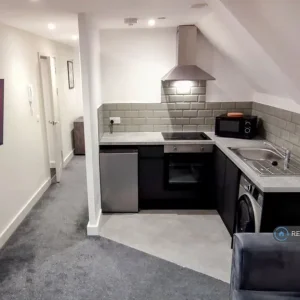 1 bedroom flat in Quarterbank Apartments, Sunderland, SR1 (1 bed) (#2585207)