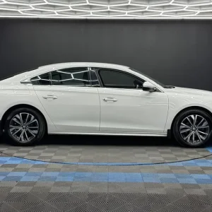 2019 Peugeot 508 1.5 BlueHDi Allure Fastback Euro 6 (s/s) 5dr HATCHBACK Diesel Manual - Image 4