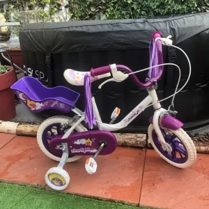 Toys - Girls bike RRP £149 - Image 3
