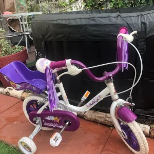 Toys - Girls bike RRP £149 - Image 5