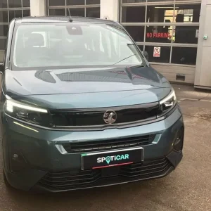 Vauxhall Combo Life Electric 52kwh Design Xl MPV 5dr Electric Auto 7.4kw - Image 8