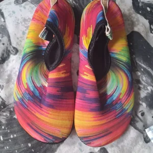 Child size 13-1 beach shoes