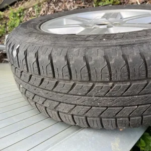 Landrover alloy whell 17ich - Image 4