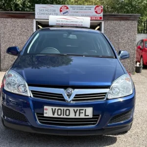 2010 Vauxhall Astra 1.4i 16v Club 5dr HATCHBACK Petrol Manual - Image 2