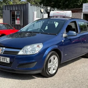 2010 Vauxhall Astra 1.4i 16v Club 5dr HATCHBACK Petrol Manual - Image 3