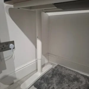 Ikea desk BEKANT 140x60 need sold ASAP - Image 3