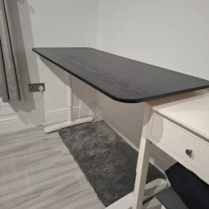 Ikea desk BEKANT 140x60 need sold ASAP