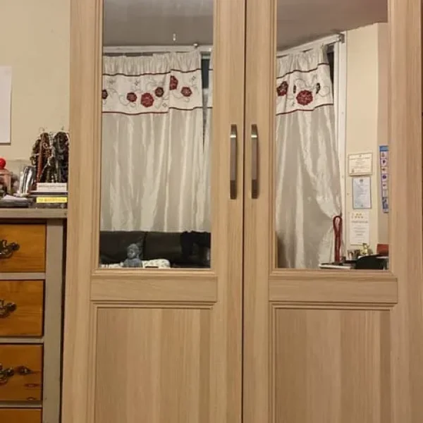 2 doors wardrobe with mirror
