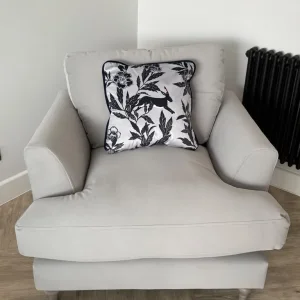 DFS Joules Patterdale arm chair - Image 2