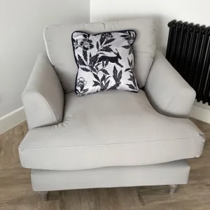 DFS Joules Patterdale arm chair - Image 3