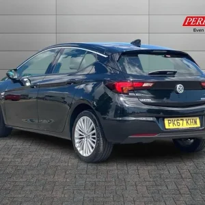 2017 Vauxhall Astra 1.6 CDTi 16V ecoTEC Elite Nav 5dr Hatchback DIESEL Manual - Image 2