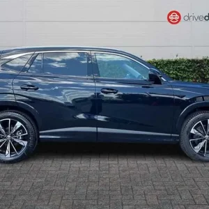 2025 MG MG HS 1.5 T-GDI Trophy SUV 5dr Petrol Manual Euro 6 (s/s) (169 ps) SUV Petrol Manual - Image 2