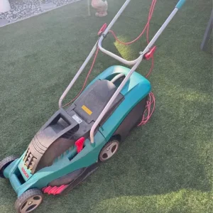 BOSCH Rotak 36 Ergoflex Electric Lawn Mower 36cm Cut Width with Collection Box - Image 2