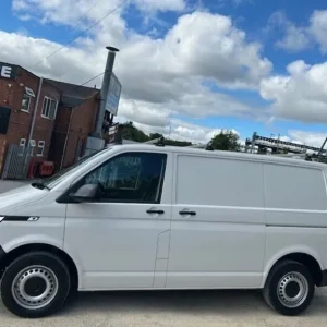 2020 Volkswagen Transporter T28 2.0TDI STARTLINE BUSINESS PACK SWB 110PS + AC Panel Van Diesel Ma... - Image 6