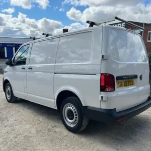 2020 Volkswagen Transporter T28 2.0TDI STARTLINE BUSINESS PACK SWB 110PS + AC Panel Van Diesel Ma... - Image 7